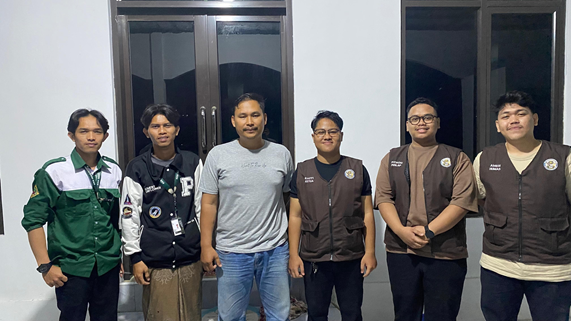 Perkuat Sinergi Desa, KKN-T INAIS dan KKN UIN Jakarta Terlibat dalam Persiapan Pordes Harkatjaya
